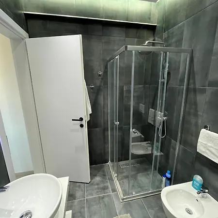 Savana Modern By The Sea Golem (Tirana)