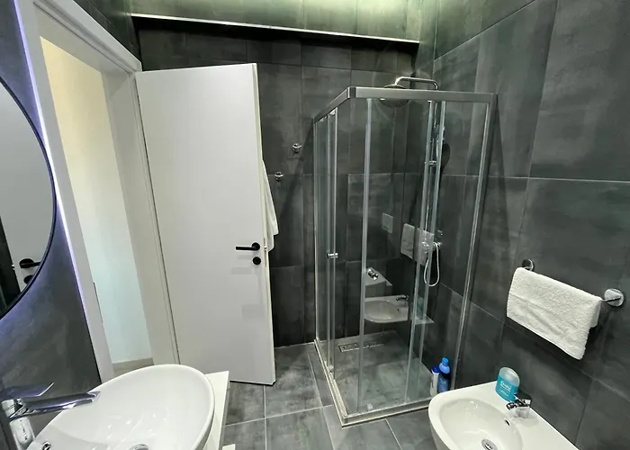 Savana Modern By The Sea Golem (Tirana)