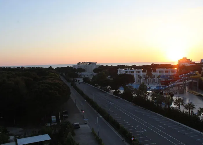 Savana Modern By The Sea Golem (Tirana)