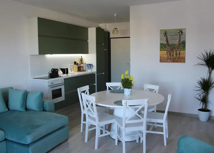 Savana Modern By The Sea Apartment Golem (Tirana)